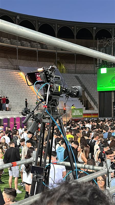 Blackmagic URSA Studio Viewfinder G2 — Blackmagic Design